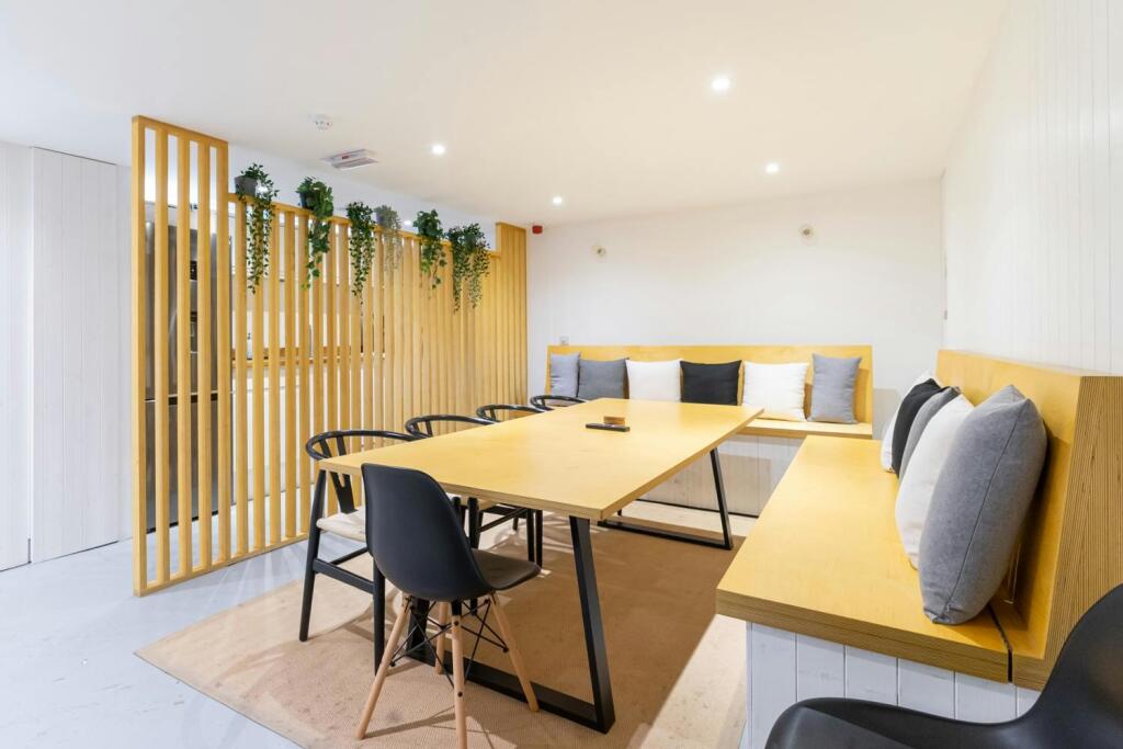5-Durham-Yard-Unit-6-E2-Bethnal-Green-London-Fields-Office-Studio-To-Let-Internal8-Dominion.London.jpg