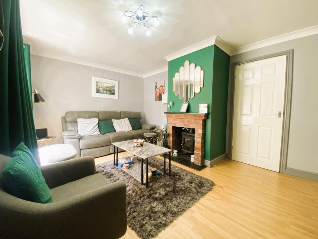 20 Equitable Street, Oldham OL4 2RL - View 2