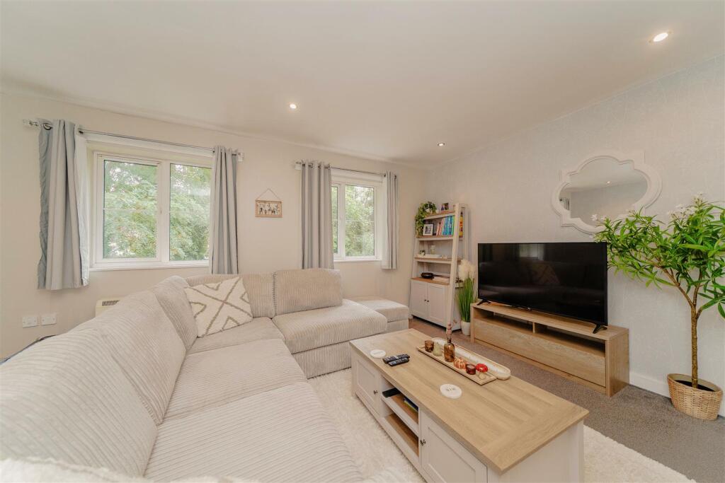 Apartment in Birmingham - More