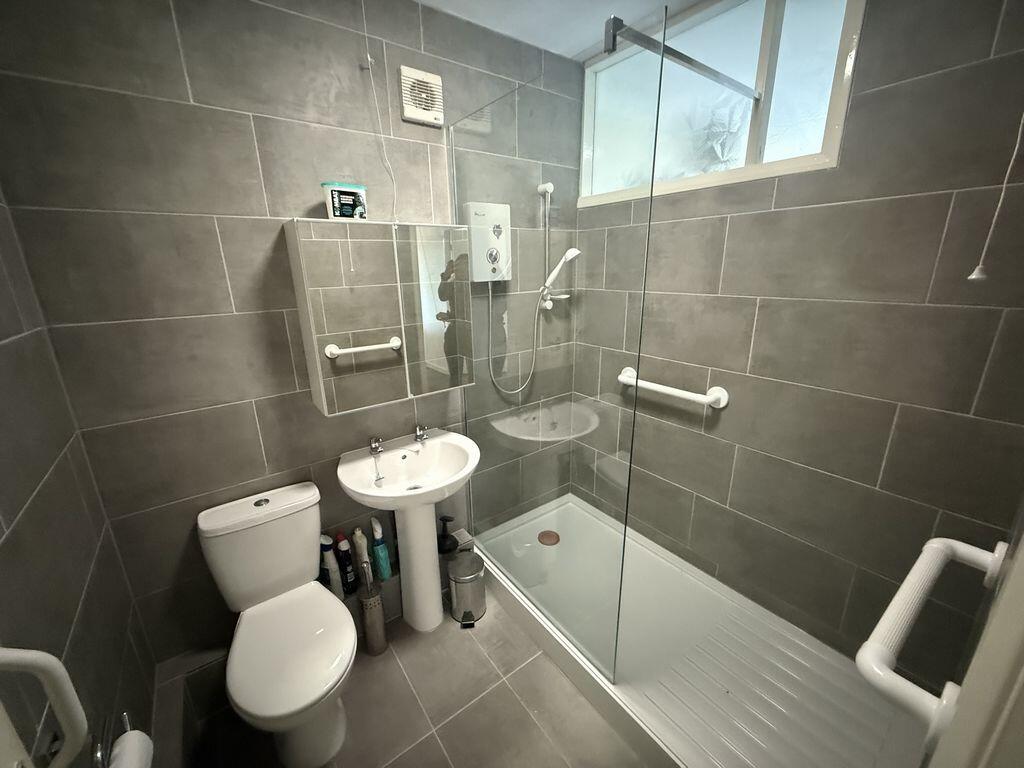 Apartment in Birmingham, West Midlands - View 3