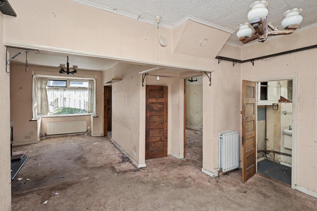 House in Romford - View 2