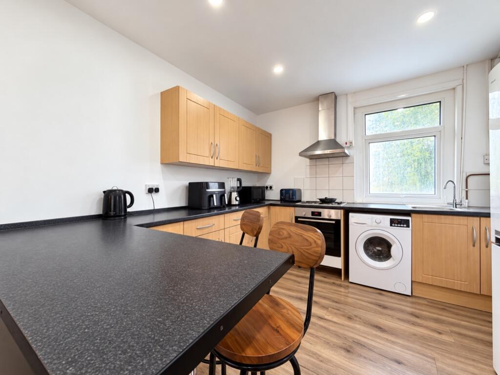 House in Cardiff, Maindy, Cathays - View 4