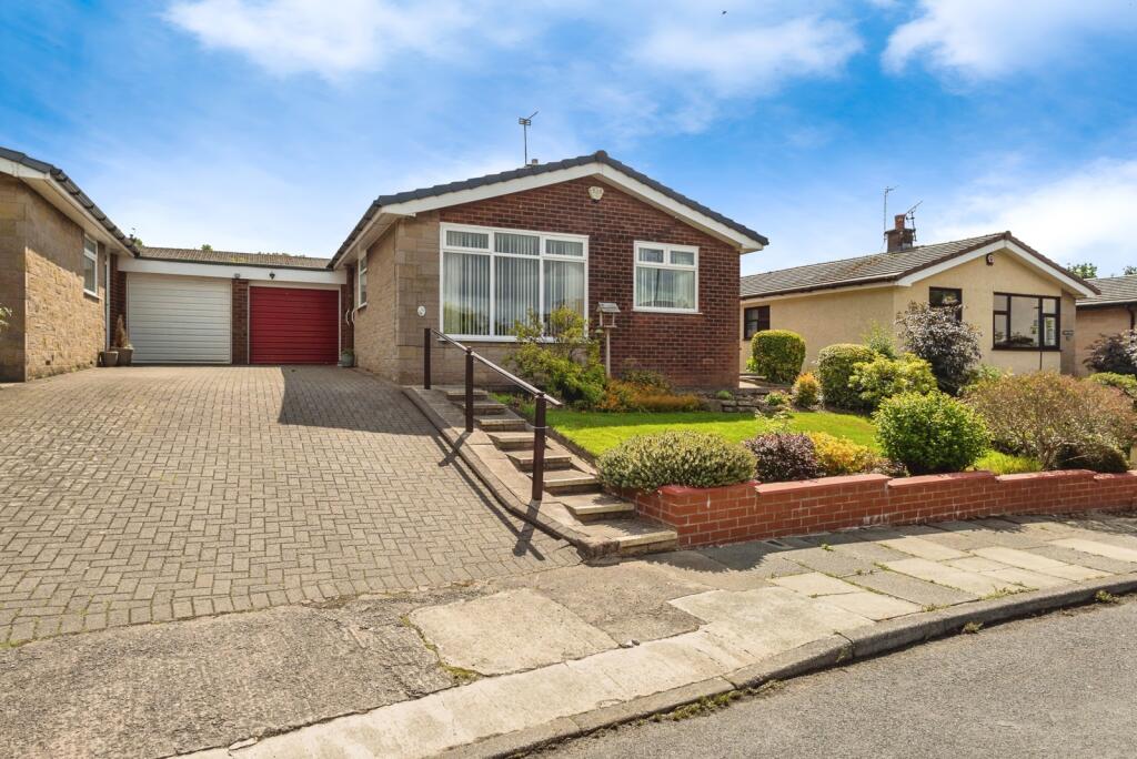 Main image of property: Greenhurst Lane, Ashton-under-Lyne, Greater Manchester, OL6