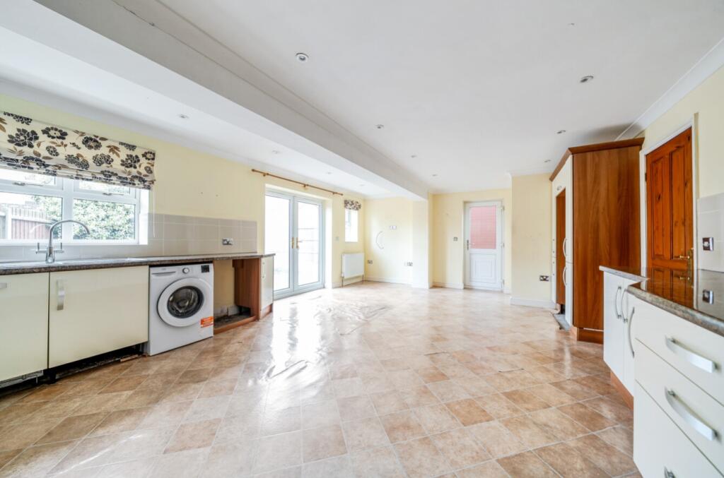 House in North Kesteven, Metheringham - View 5
