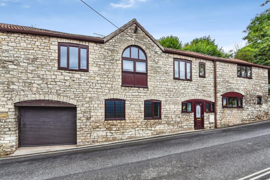 Main image of property: Bath Old Road, Radstock, BA3