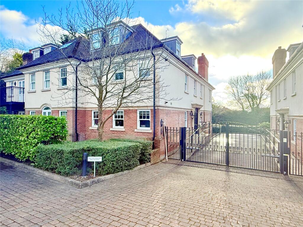 Main image of property: Georges Wood Road, Brookmans Park, Hertfordshire, AL9