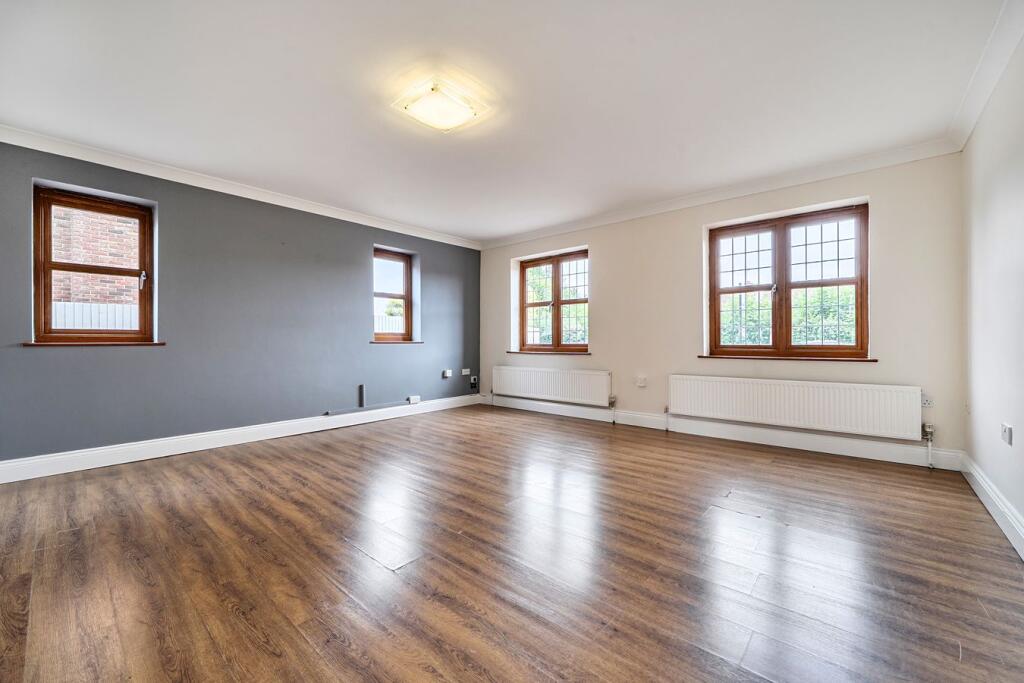 House in Peterborough - View 5