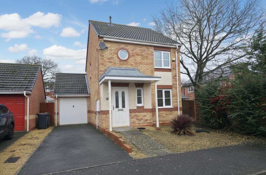 Main image of property: Larkspur Grove, Bedworth, Warwickshire, CV12