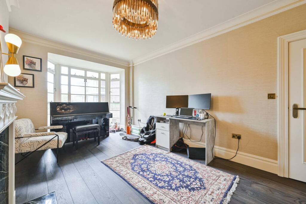 Main image of property: Gloucester Place, Marylebone, London, NW1