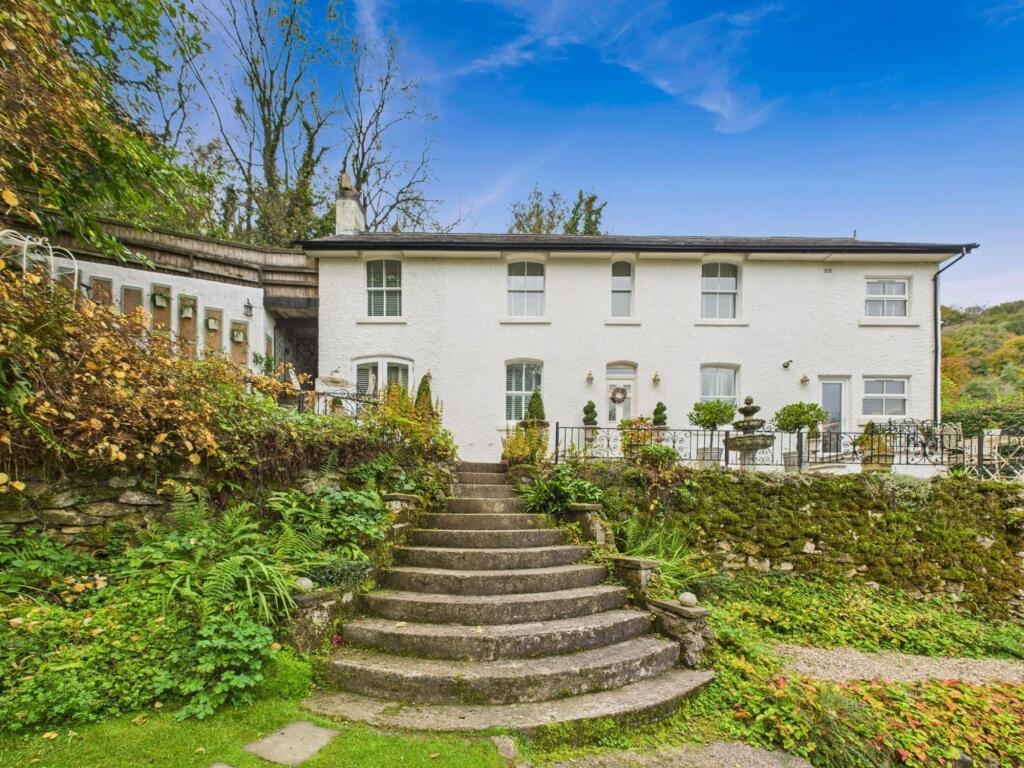 Main image of property: Upperwood, Matlock Bath, DE4
