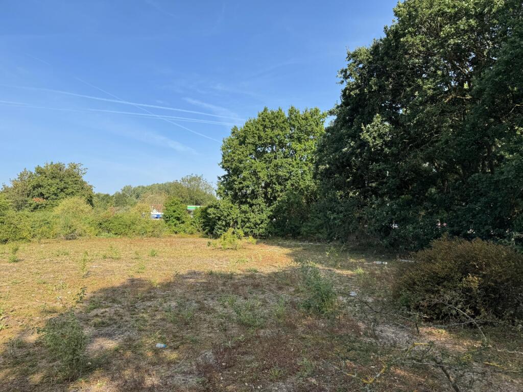 Colnbrook By Pass, Colnbrook, Heathrow, SL3 - View 4