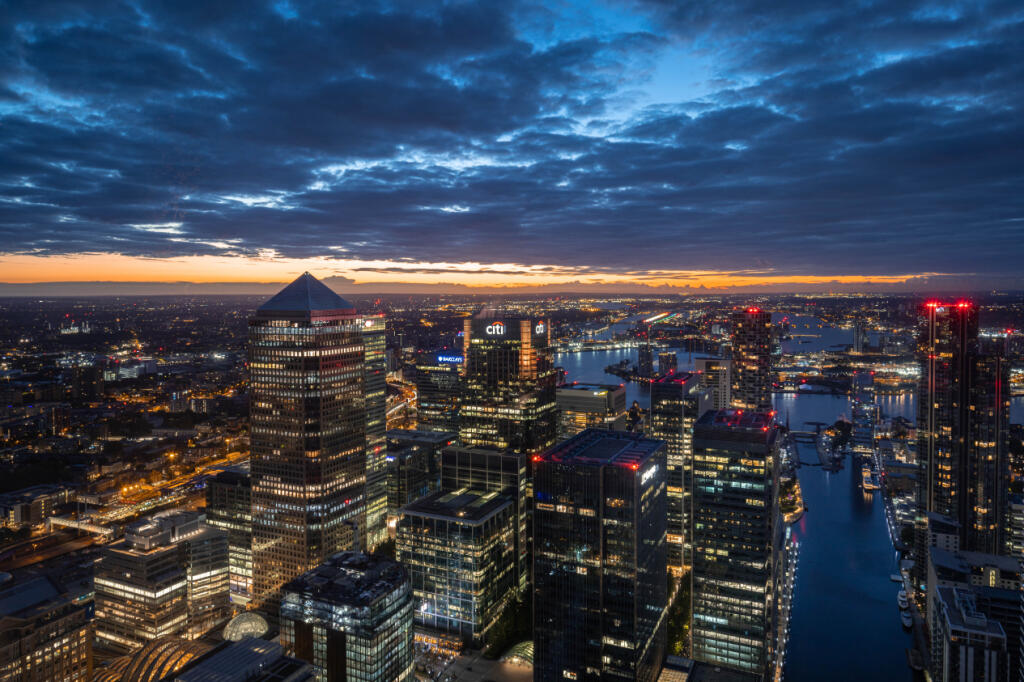 Main image of property: Landmark Pinnacle, Canary Wharf, E14