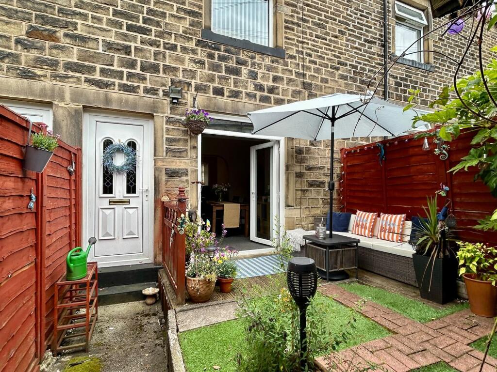2-bed terraced on Compeigne Avenue, Riddlesden, Keighley, BD21, £139,995