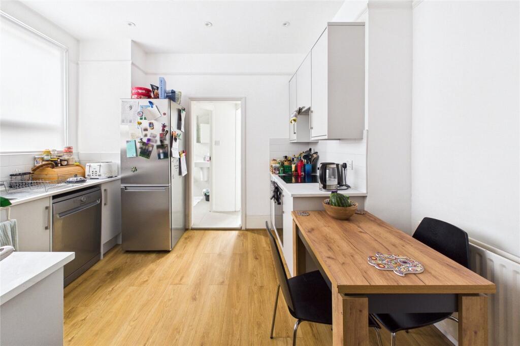 Apartment in London, Streatham Hill - View 3