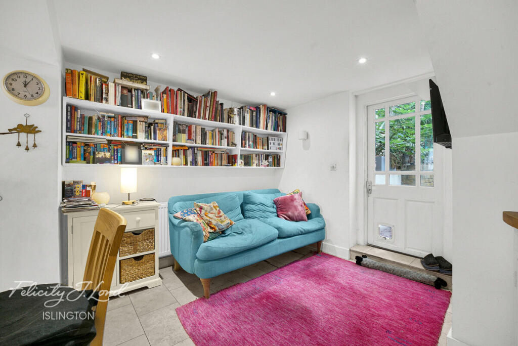 House in London - View 5
