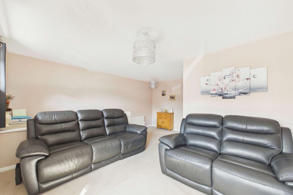 Apartment in Paignton, Roselands - View 4