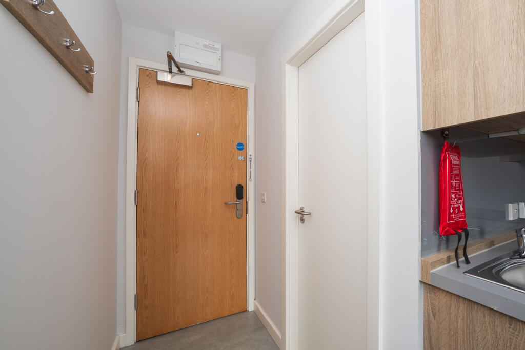 Apartment in Sheffield - View 5
