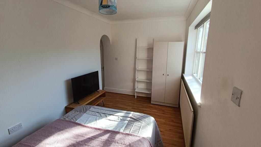 House in Stockton-on-Tees - More