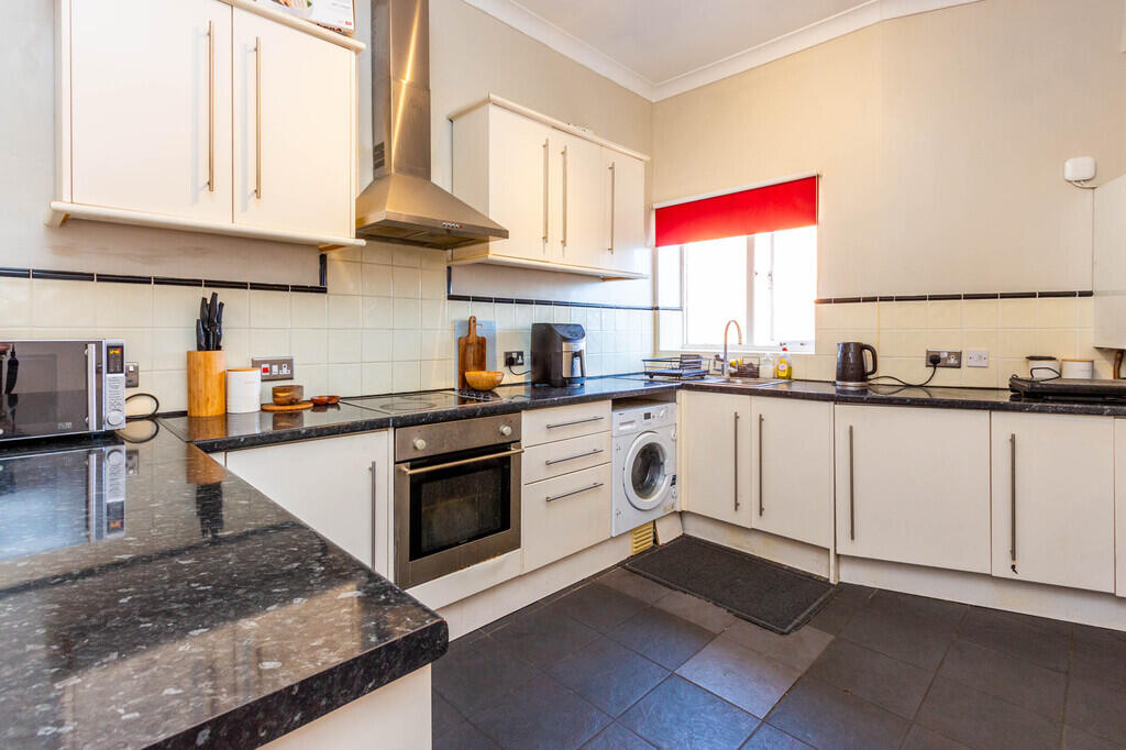 Apartment in Rushden, North Northamptonshire - View 3