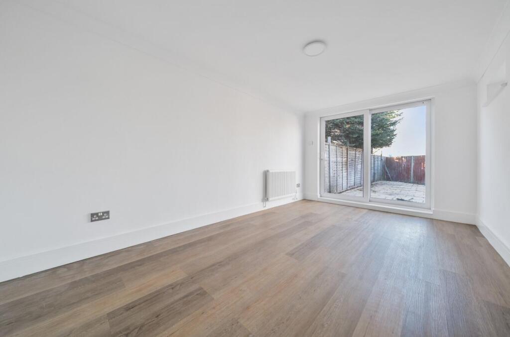 House in Reading - View 4