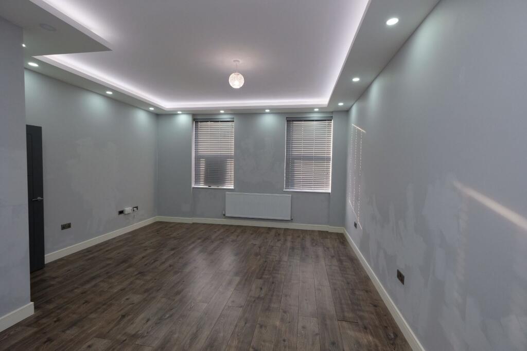 Apartment in Plymouth - View 4