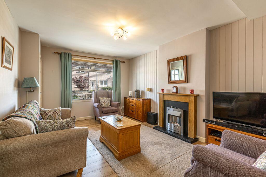 81 Abbotseat, Kelso, TD5 7LT photo 3