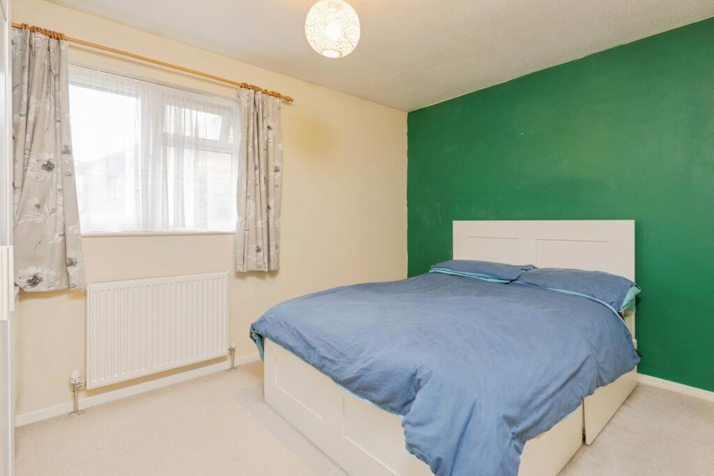 House in Tunbridge Wells, Kent - More