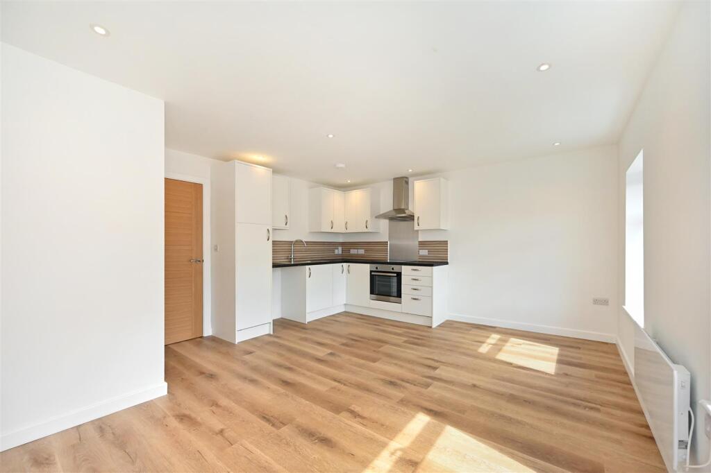 Apartment in Arun, Bognor Regis - View 2