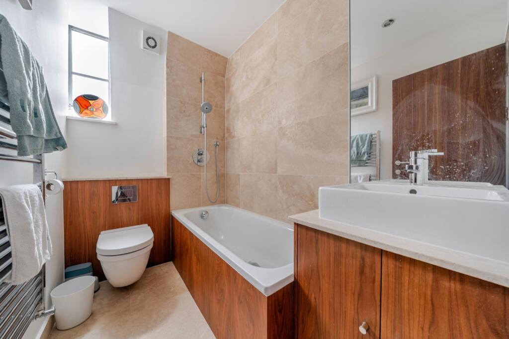 Apartment in London, Paddington - View 5
