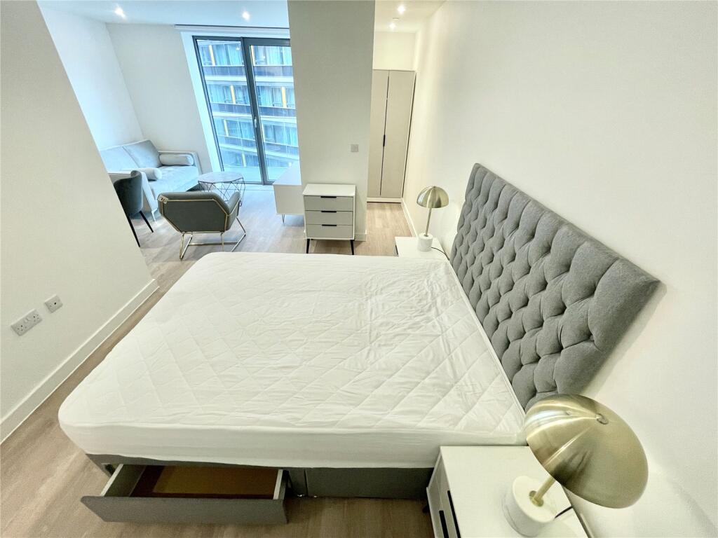 Studio apartment for rent