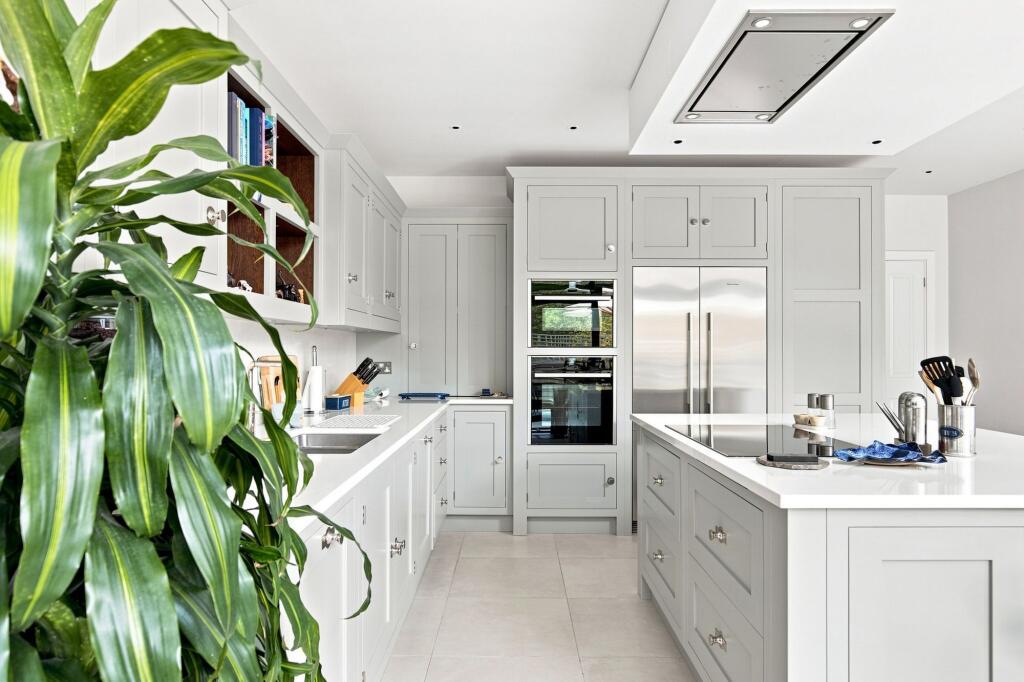 House in Tonbridge - View 2