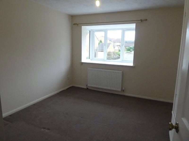 House in Luton - View 5