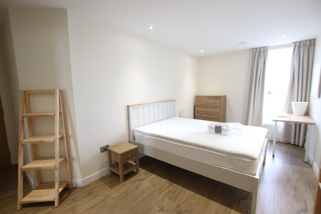 Apartment in Dundee, Seabraes, West End - More