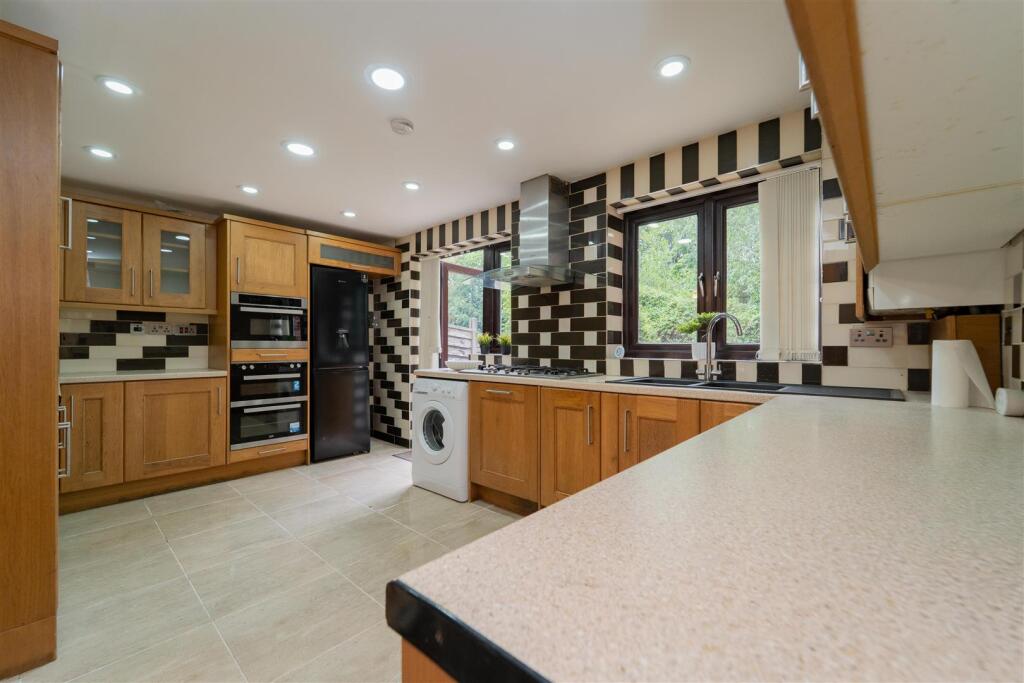 House in Manchester, Whalley Range - View 5