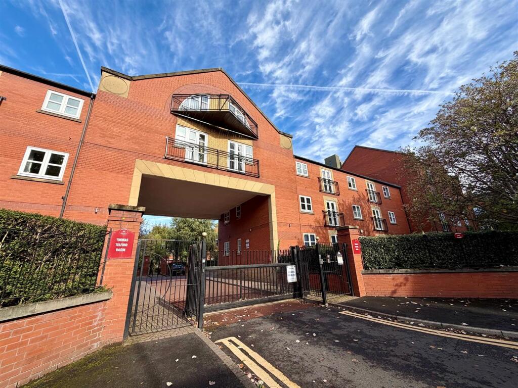 Main image of property: Thomas Telford Basin, Manchester