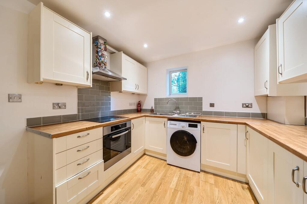 Apartment in London, Archway - View 2