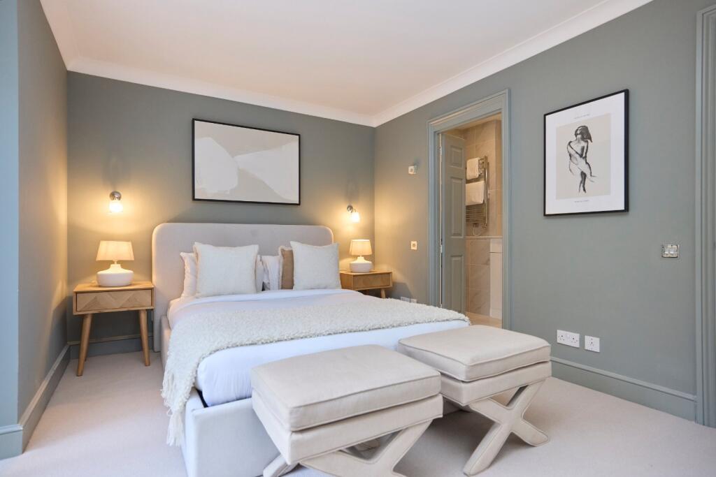 House in London, City of Westminster - View 4