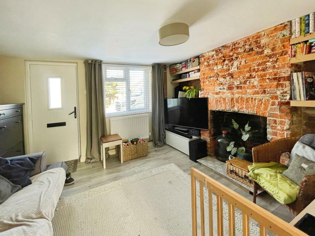 Clifton Road, Shefford, SG17 5AH photo 4