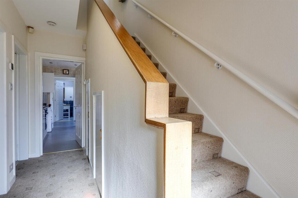 House in Kirklees, Northorpe, Roberttown - View 5