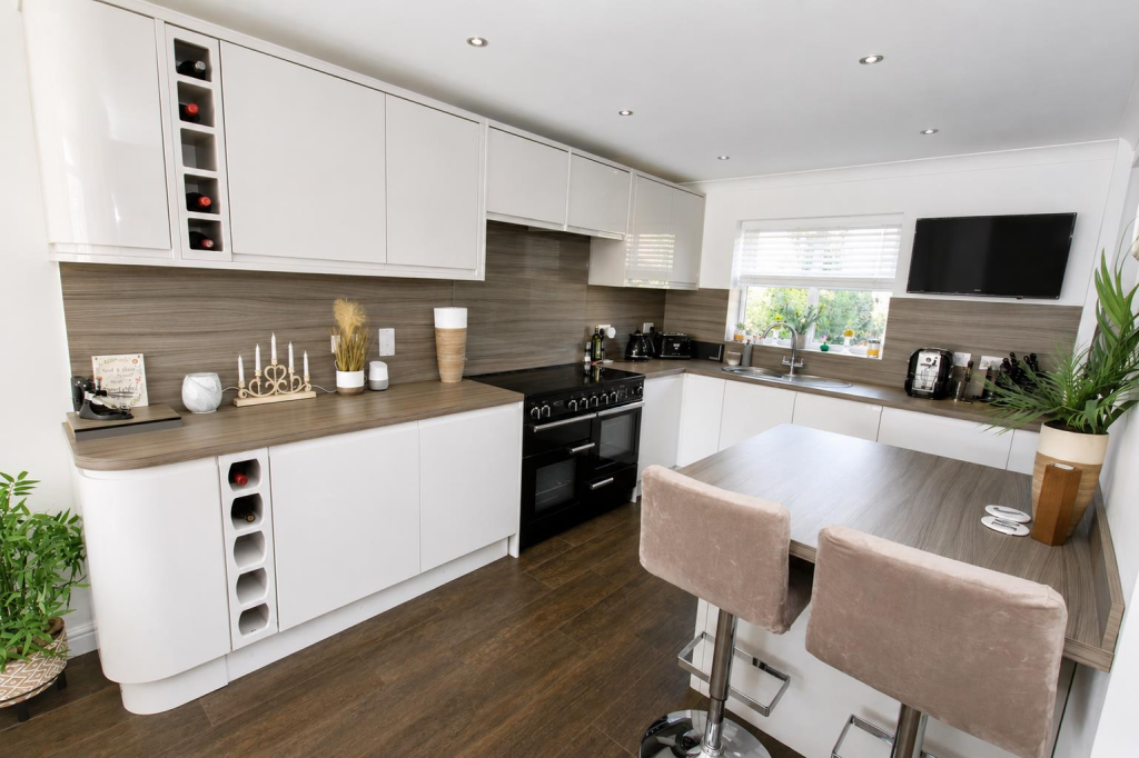 House in Reading, Tilehurst - View 5