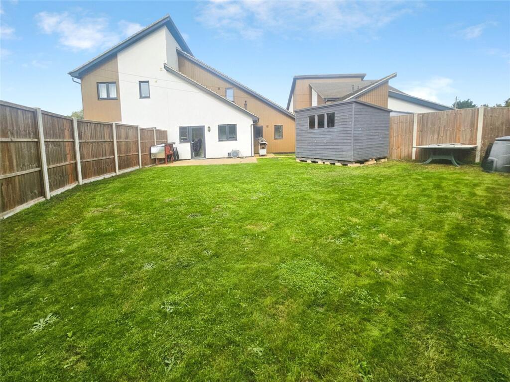 Elder Way, Wymondham, Norfolk, NR18 photo 2
