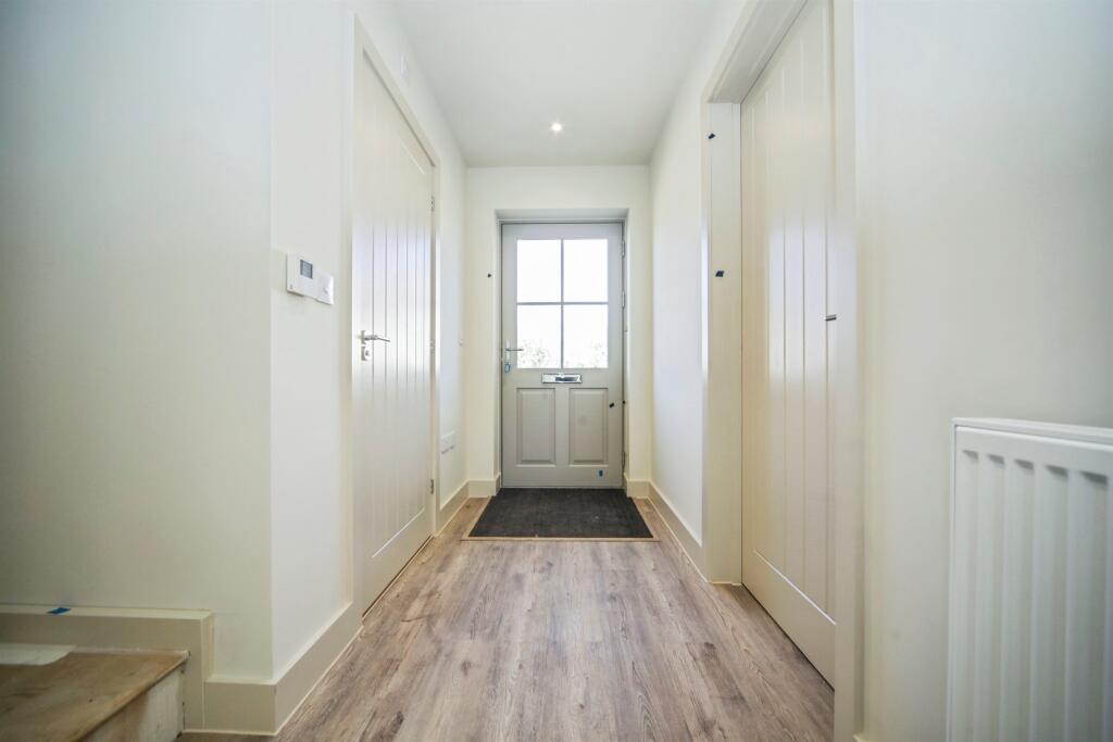 House in Mid Suffolk, Mendlesham - More
