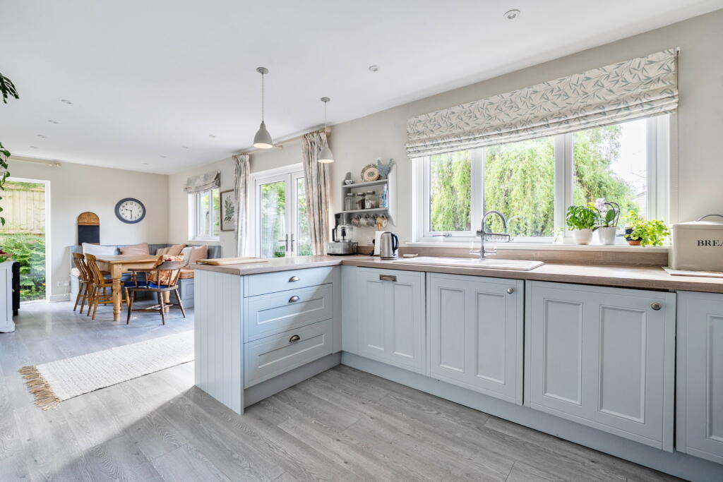 House in Swindon, Melksham Without - View 3