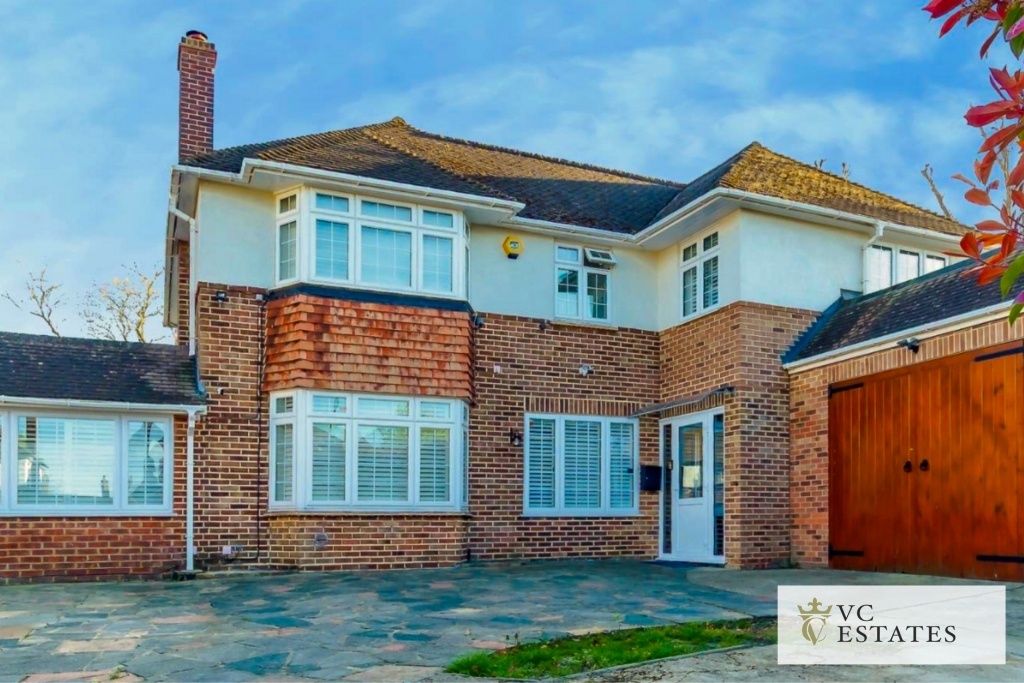 Main image of property: Cheyne Close, Bromley, Greater London