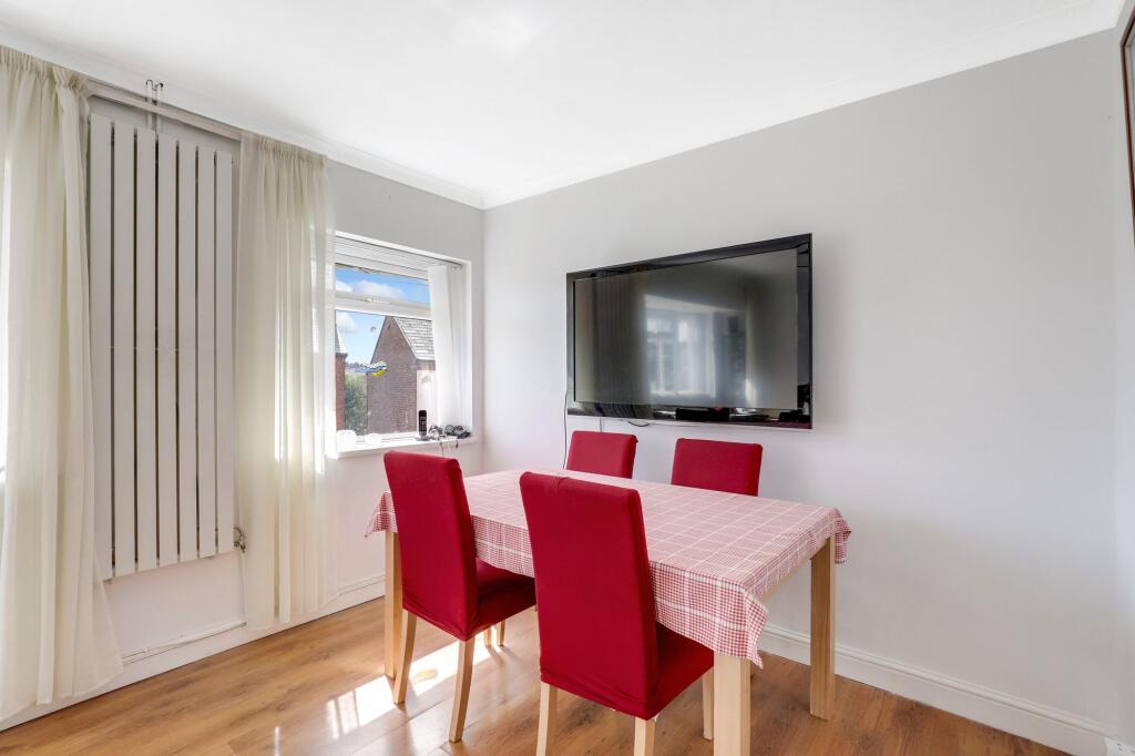 Apartment in Nottingham, Daybrook - More