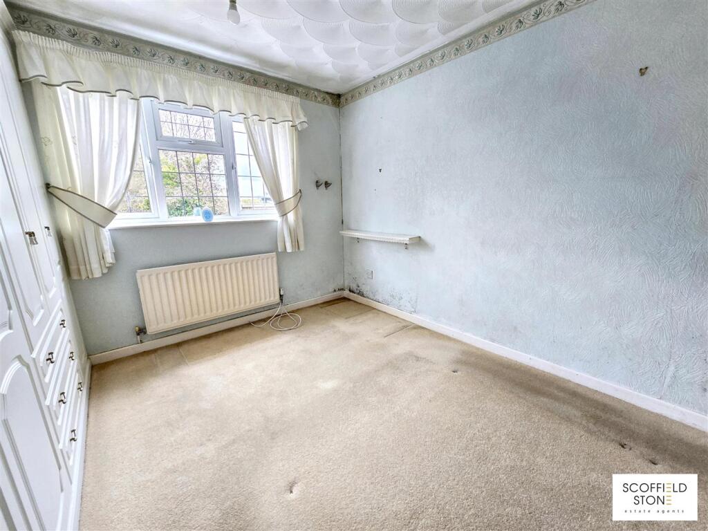 House in East Staffordshire, Tutbury - View 4