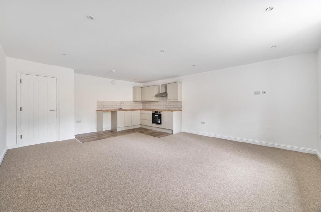 Apartment in Dorchester - View 4