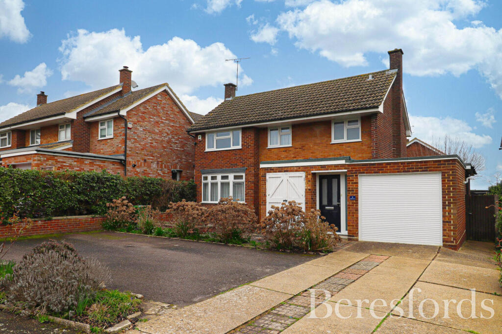 Main image of property: Norfolk Close, Maldon, CM9