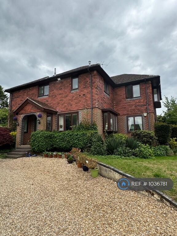 Main image of property: Chineham Lane, Basingstoke, RG24