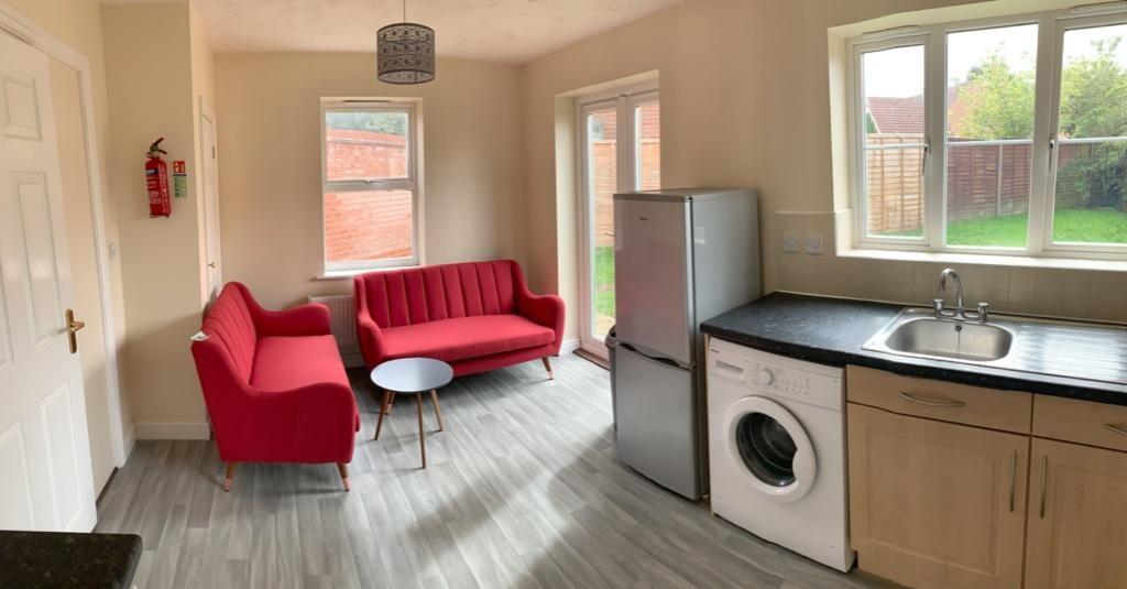 Main image of property: Roe Drive, Norwich, NR5 8BT